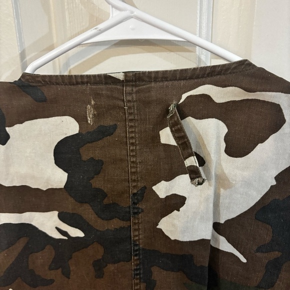 vintage army vest - distressed thrift - Picture 4 of 6